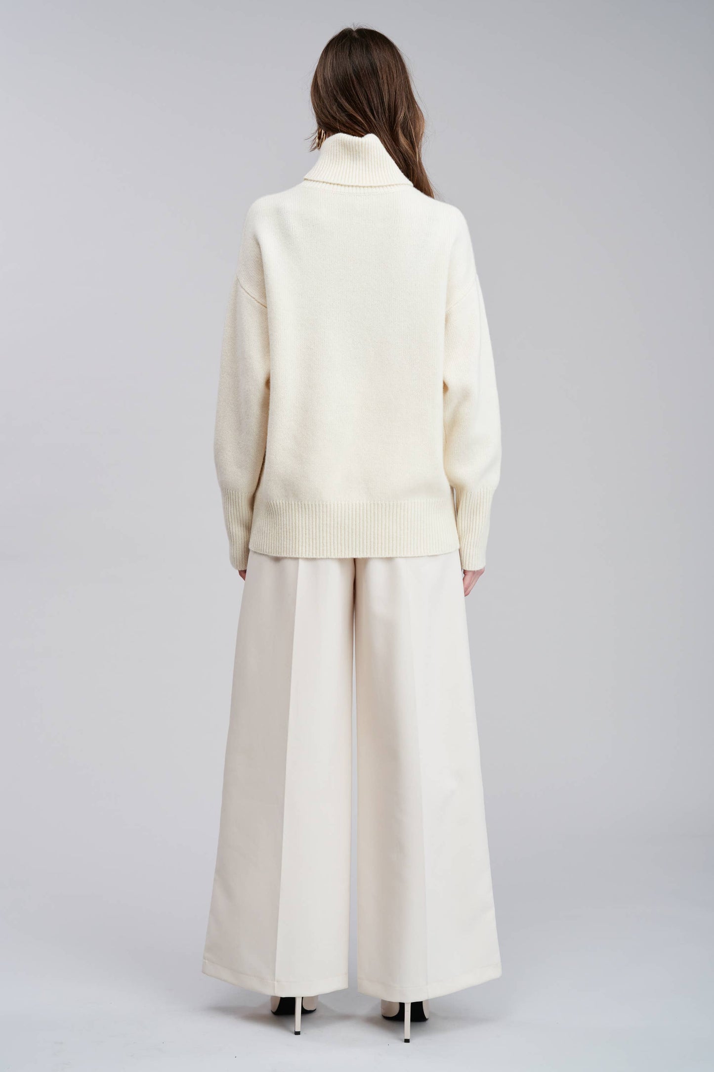 Flat White • Alaise Cashmere Wool Pullover Sweater • Cream