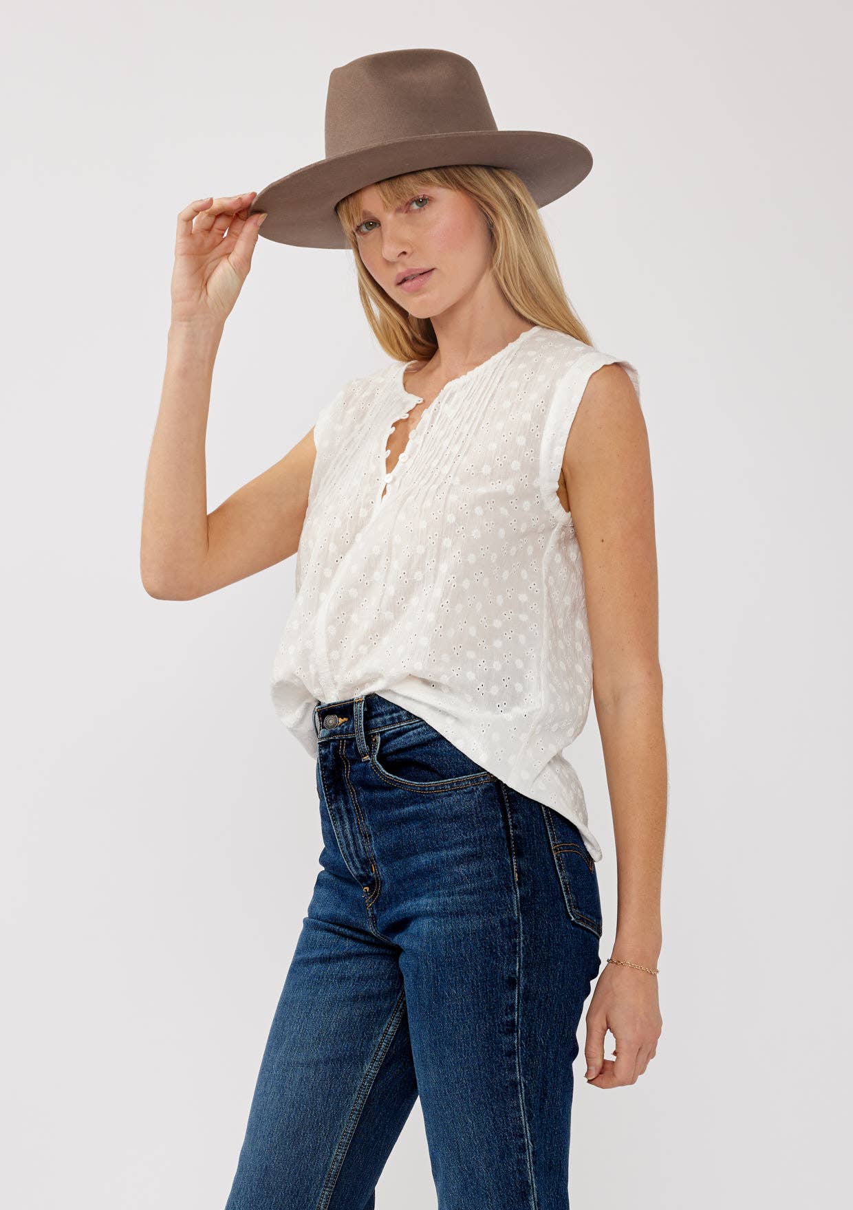 Eyelet Pintuck Sleeveless Top • White