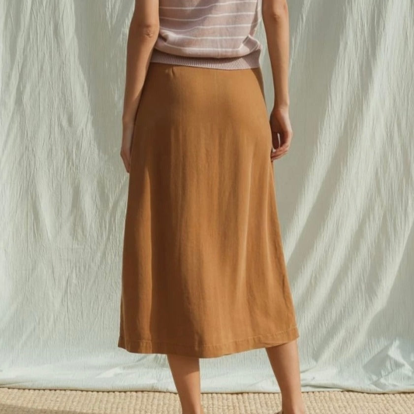 Indi & Cold • Pique Lyocell Skirt • Leather Brown