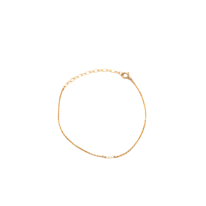 Dainty Three Pearl Bracelet Gold